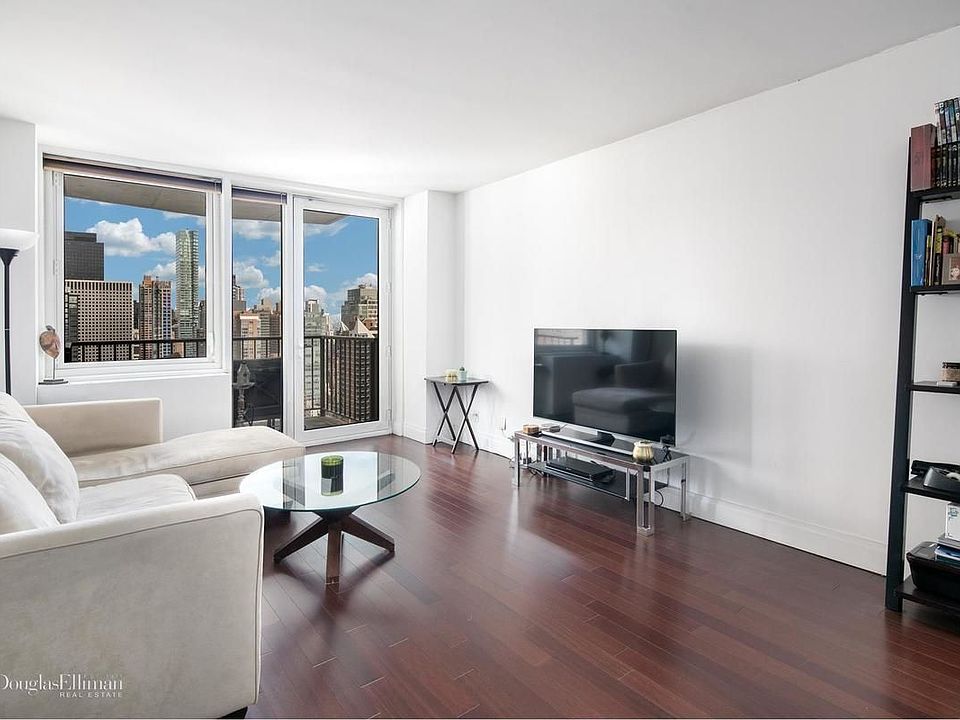 1st image of 212 E 47th St APT 33C