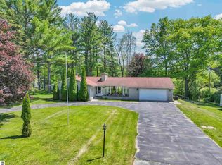 550 Henry St, Lake City, MI 49651