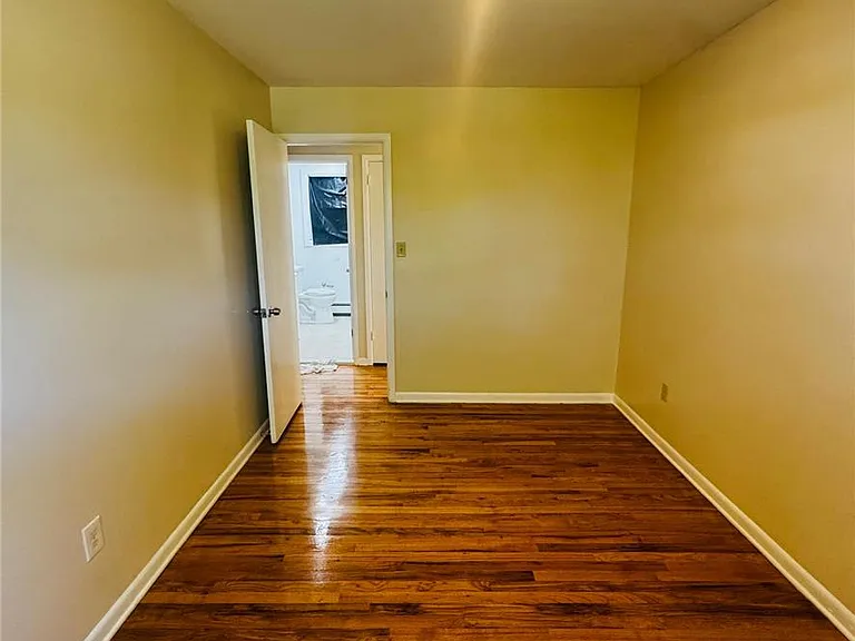 605 E Susquehanna St — Photo 19