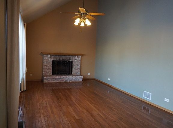 5th image of 1122 Otto Graham Ln