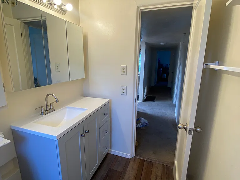 1640 Columbia Dr SE — Photo 10