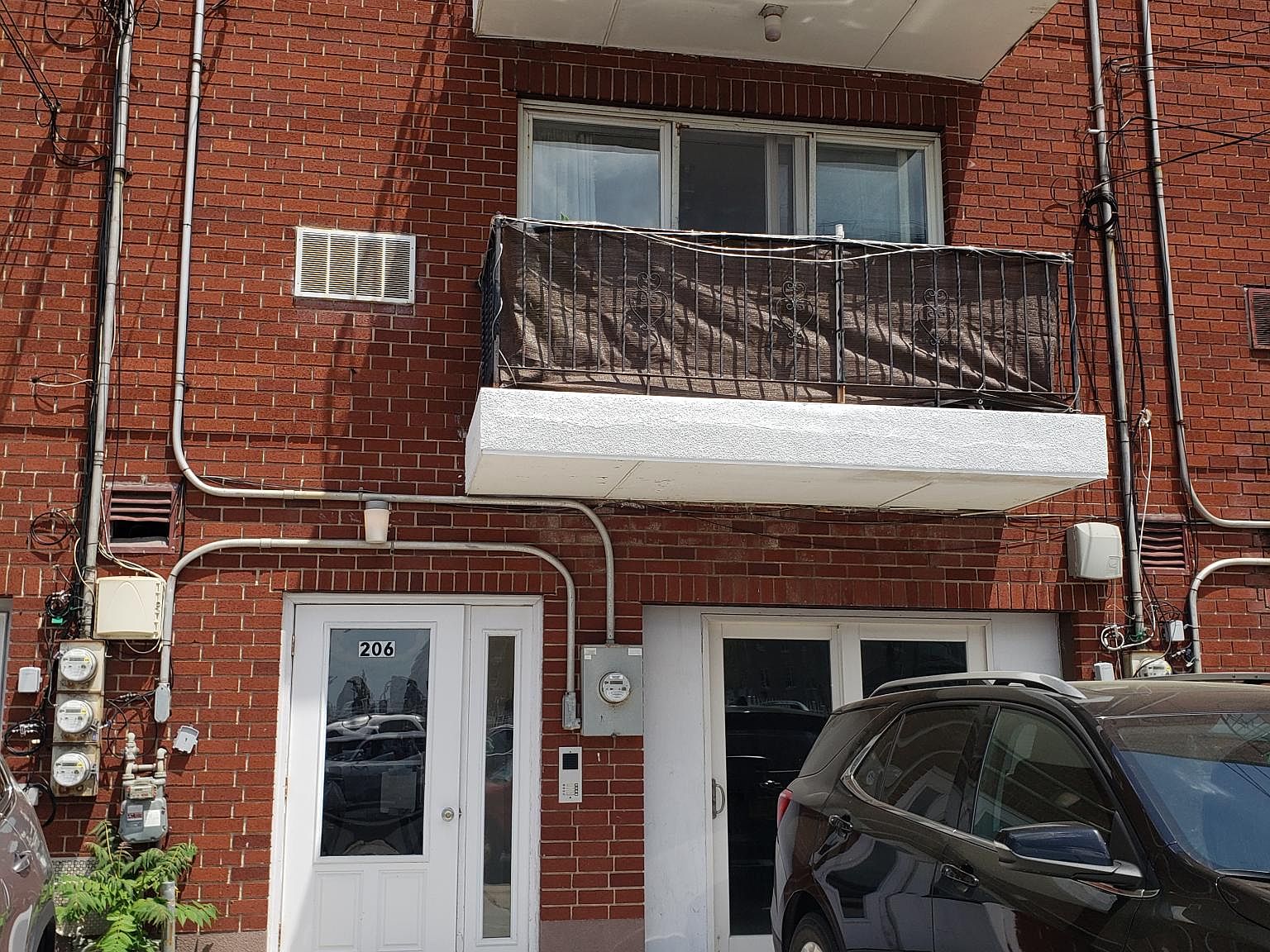 206 Beach 102nd St, Queens, NY 11694 | Zillow