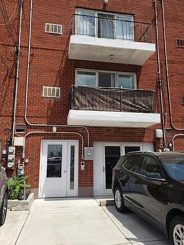 206 Beach 102nd St #GROUND FLOOR STUDIO Photo 1