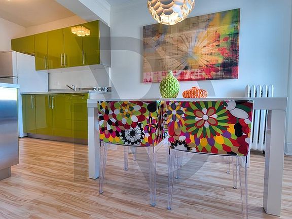 4th image of 2756 N Pine Grove Ave APT 916