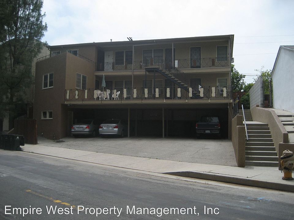 1st image of 12125 1/2 Valleyheart Dr