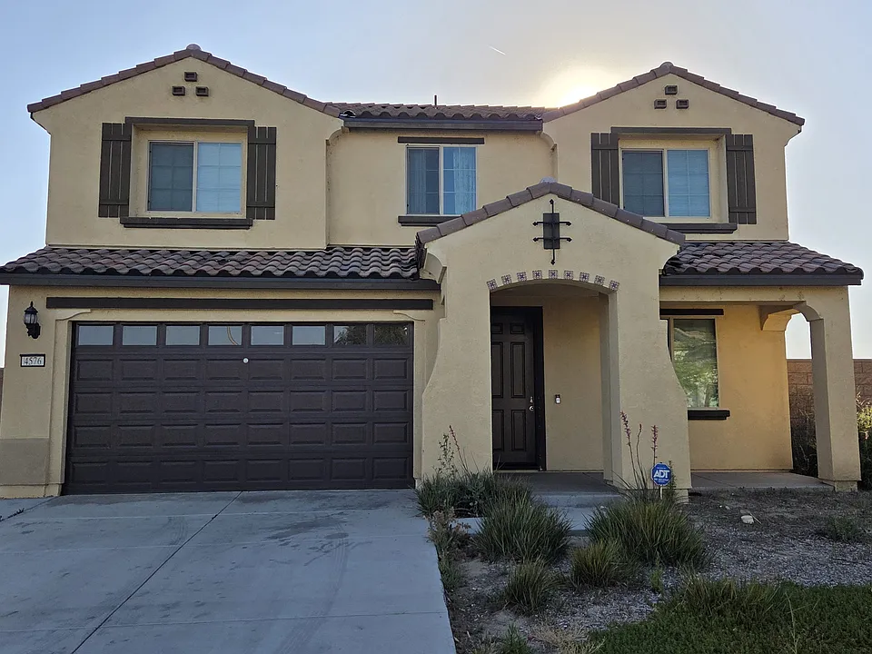 4576 Eagle Ave