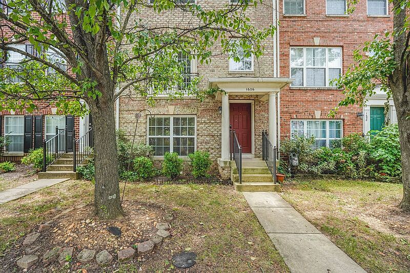 1st image of 1606 Wilcox Ave