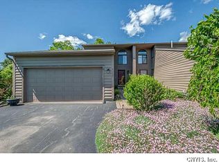 8127 Verbeck Dr, Manlius, NY 13104