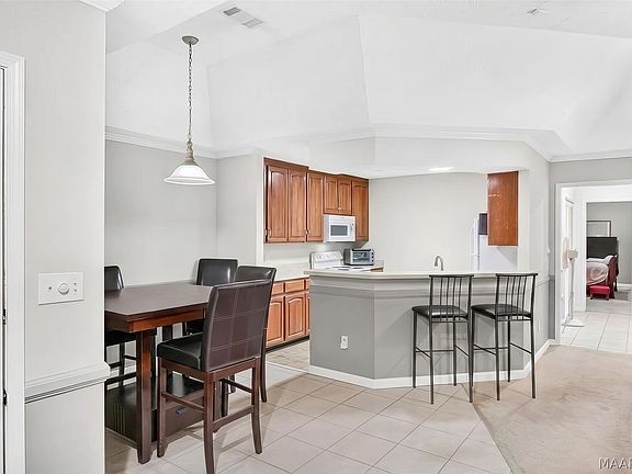 2nd image of 379 Mitchell Ave