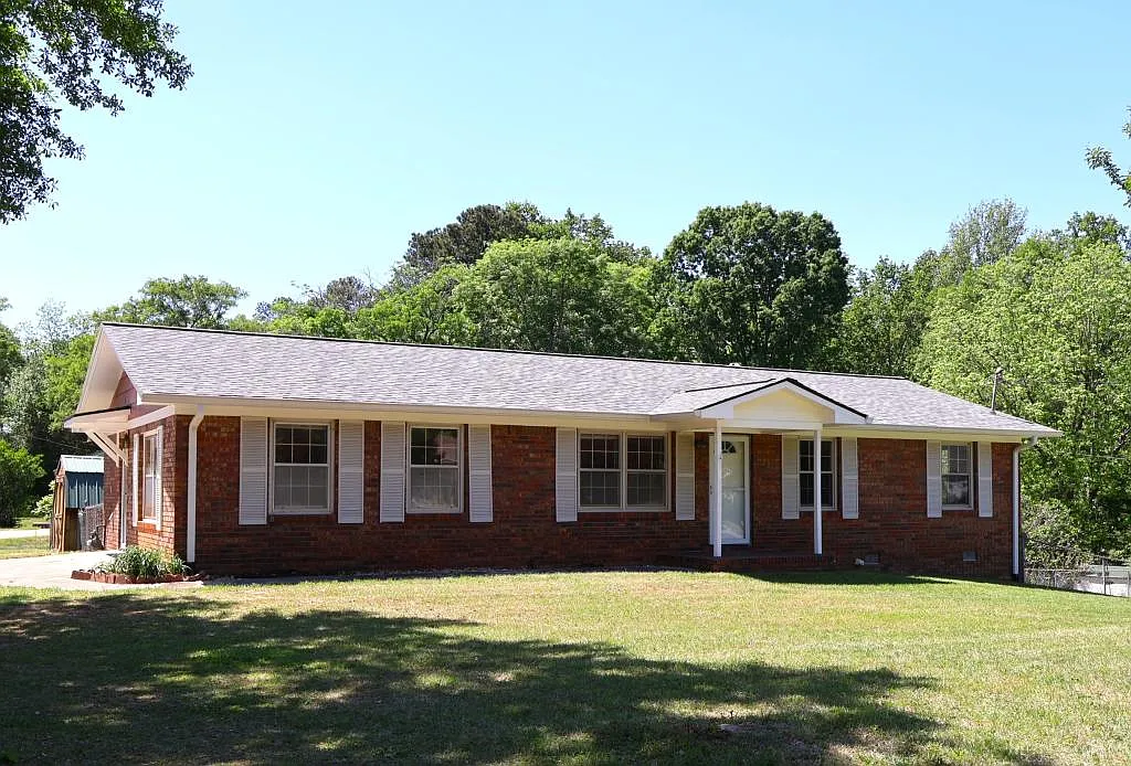 Building Photo - 3054 Poplar Springs Church Rd