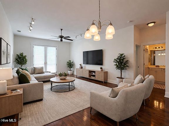 4th image of 709 N 4th Street Ste 303