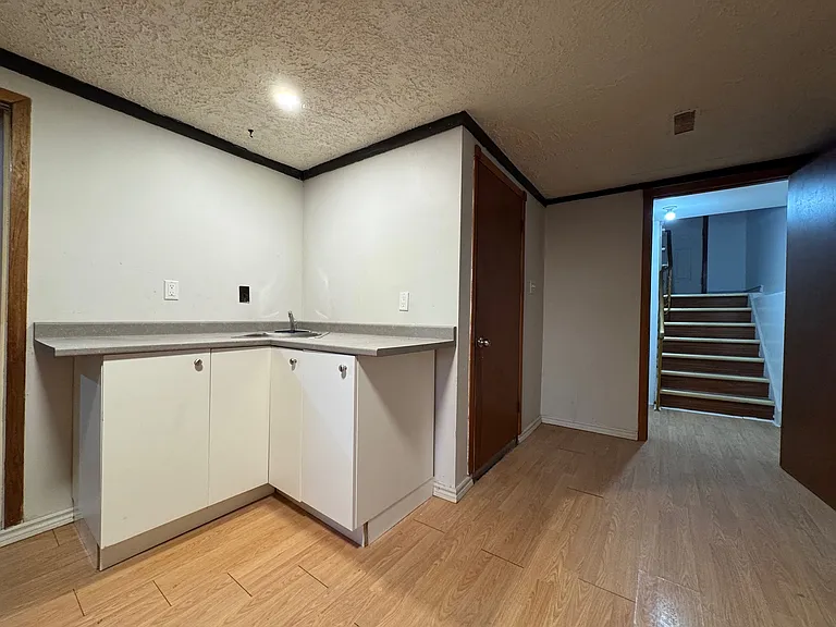 237 Veronica Dr #2 — Photo 9