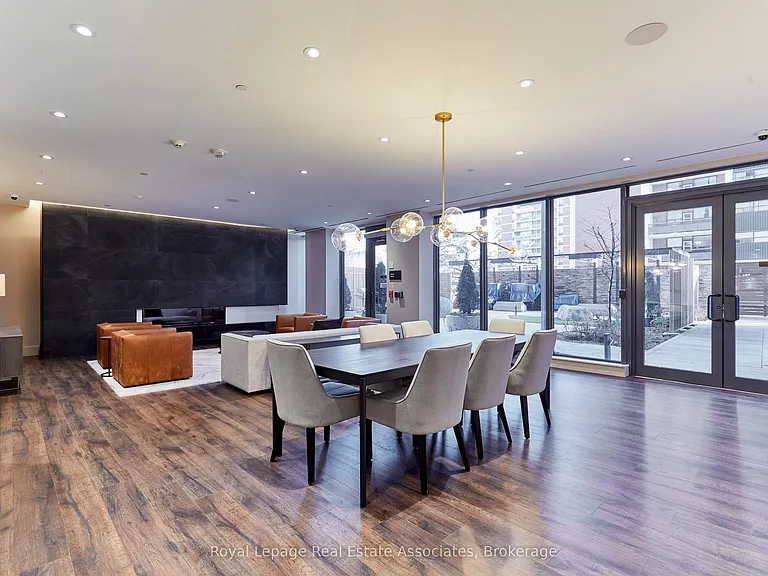 21 Park St E #1803 — Photo 29