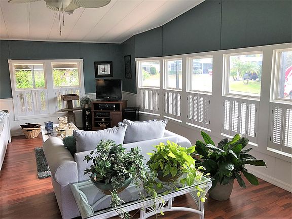 4th image of 4111 Lemonwood Dr N