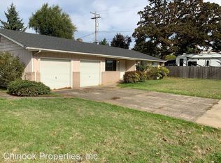 695 Silver Ln, Eugene, OR 97404