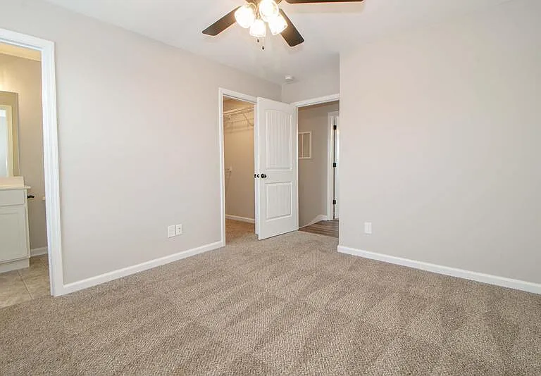 1115-E4 Hillwood Dr — Photo 24