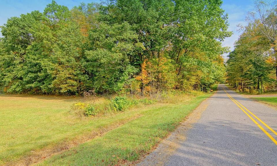 2nd image of Taube Rd