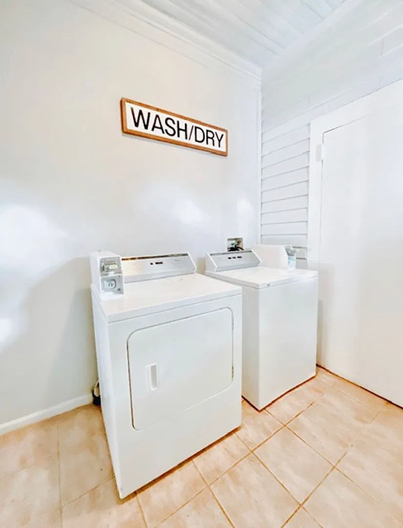 Cozy Efficiency Studio Apartment in Plaza Midwood! — Photo 2