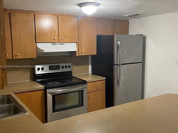 4th image of 451 NE 136th St #Ii-207