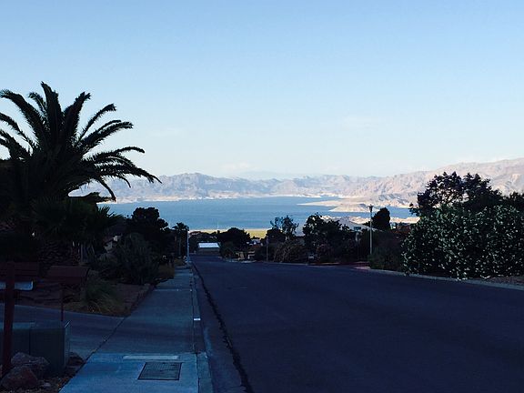 3rd image of 808 Marina Dr