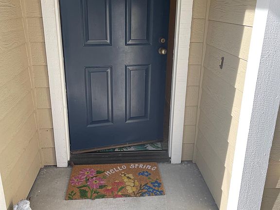 2nd image of 625 Cherry Ave