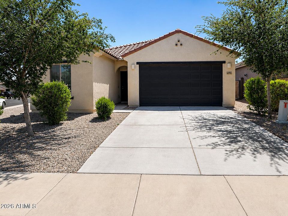 1st image of 43755 W JUNIPER Avenue