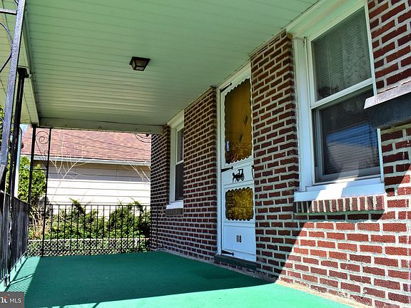 3rd image of 118 Baltimore Ave