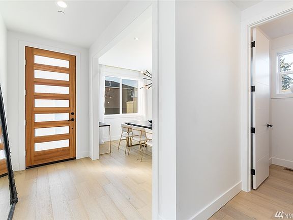 4th image of 4576 43rd St NE