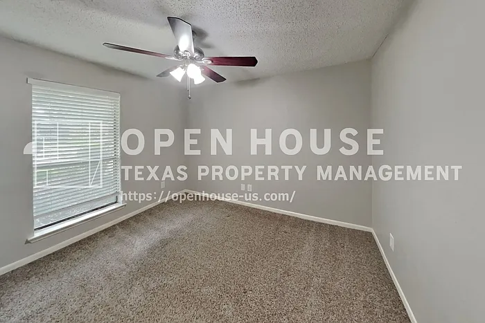 1809 Geneva Ln — Photo 12