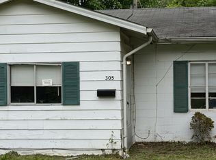 305 W 7th St, Cahokia, IL 62206