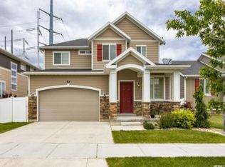 814 W Star Spangled Dr, Bluffdale, UT 84065