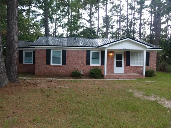 606 King St, Walterboro, SC 29488