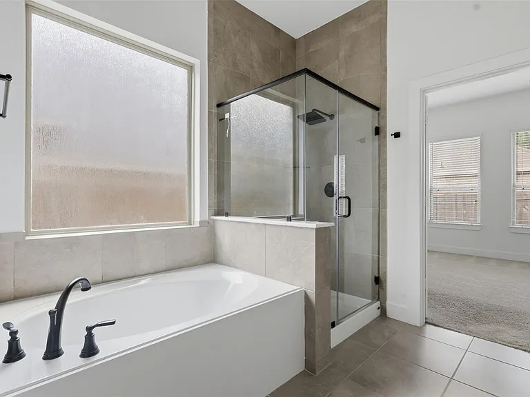 313 Rise Ln — Photo 12