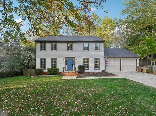 4559 Glenforest Dr NE, Roswell, GA 30075