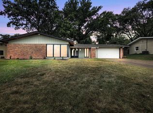 1635 Pepperwood Dr, Saint Louis, MO