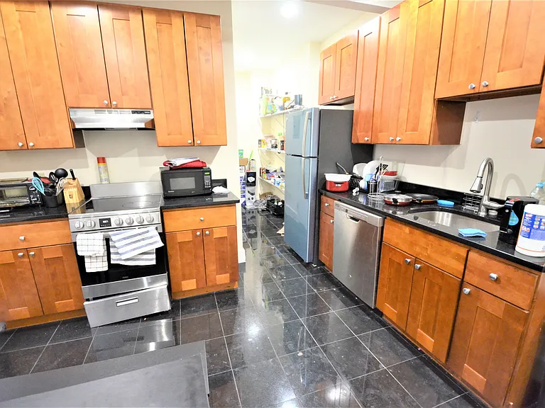 103 Hemenway St #7 — Photo 10