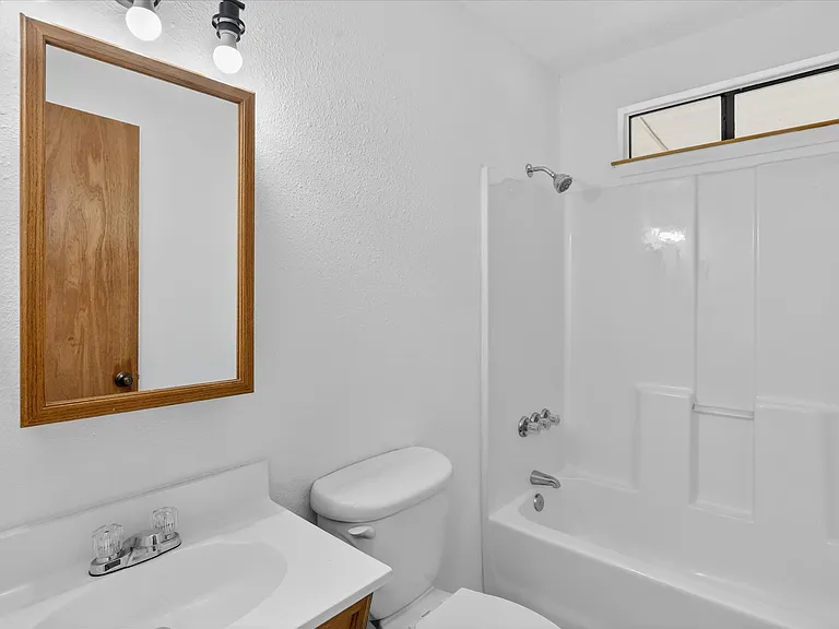 9400 Live Oak Ln — Photo 13