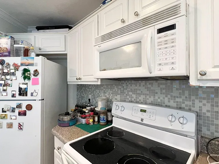 7525 Charmant Dr #110 — Photo 6