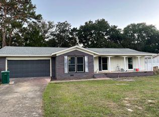 14 Walnut Ave, Shalimar, FL 32579