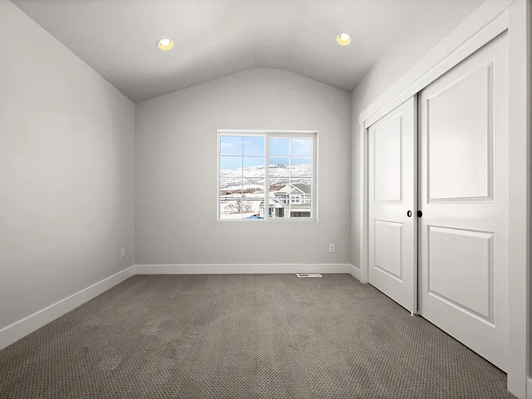 Upstairs Bedroom #3