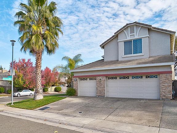 3rd image of 9673 Darley Way