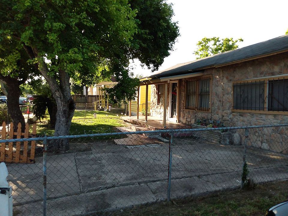 1st image of 2522 Presa St