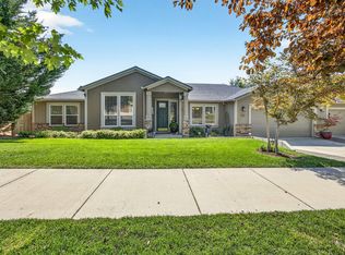 4408 Vista Pointe Dr, Medford, OR 97504