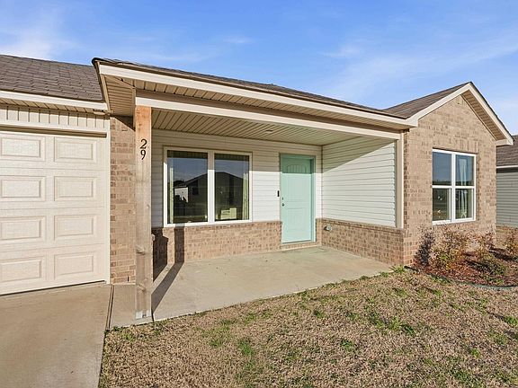 2nd image of 29 Farmhouse Cir