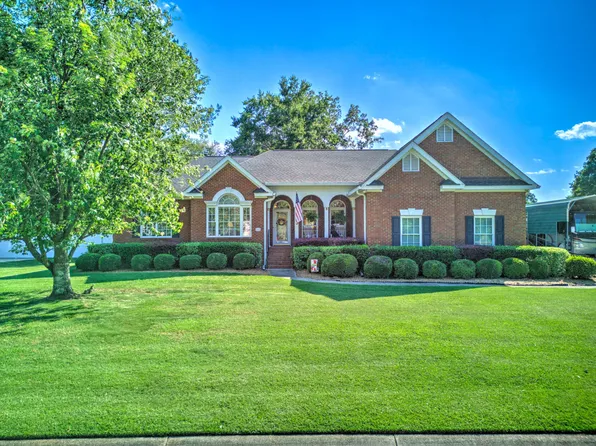 1111 Ole South Ct, Moncks Corner, SC 29461