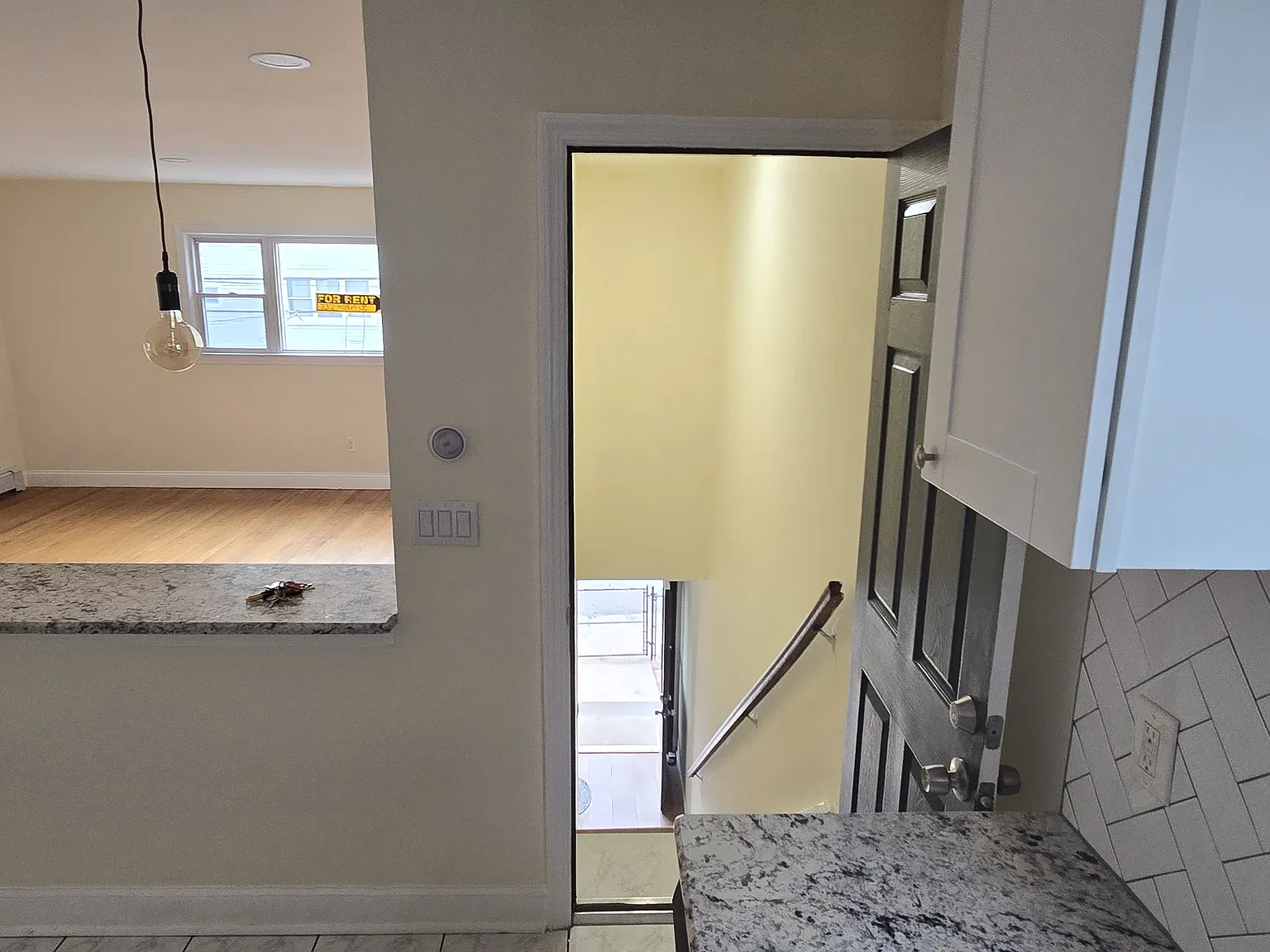 2 bed, 1200 sqft, $2,850 — Photo 3