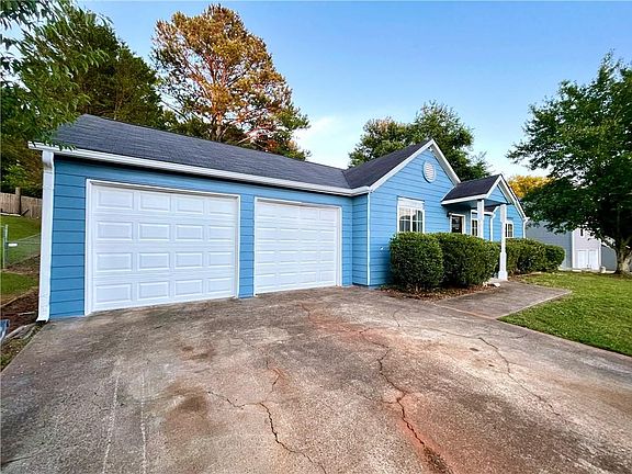 3rd image of 141 Colemans Bluff Dr