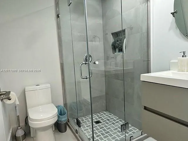 5401 Collins Ave #128 — Photo 23