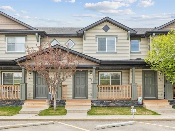 105 N Drake Landing Cmn #43, Okotoks, AB T1S 0C9
