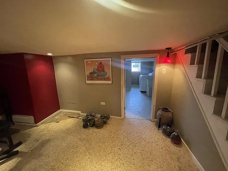 301 Friendship St — Photo 4